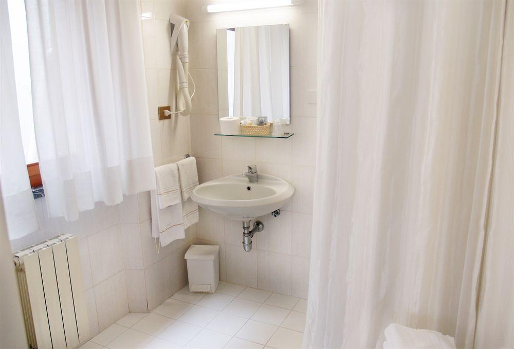 Gemini Camere E Suites Grosseto Eksteriør bilde